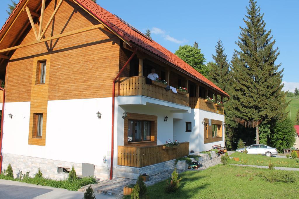 Arnica Montana Arieşeni Exterior foto